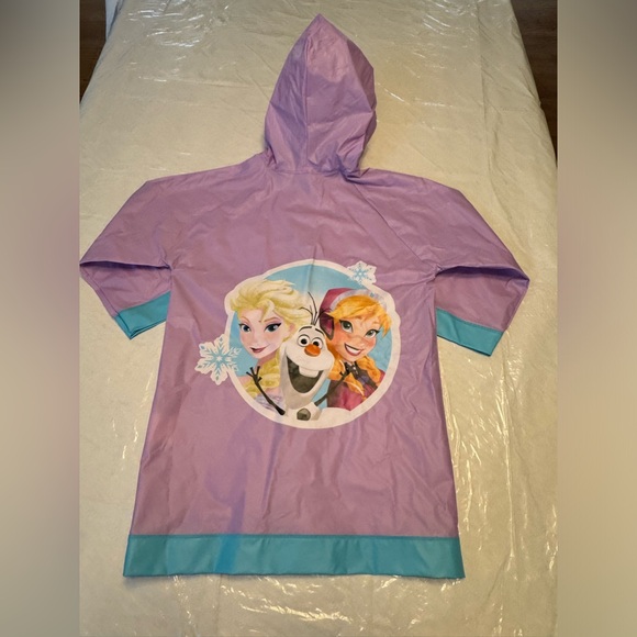 NWOT Disney Frozen Rain Jacket Size Medium Age 4-5 - Picture 3 of 4
